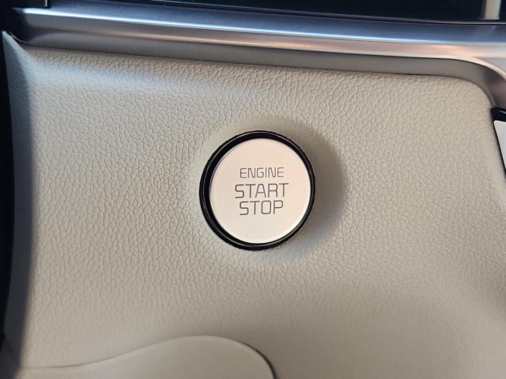 new 2025 Kia Sorento car, priced at $38,940