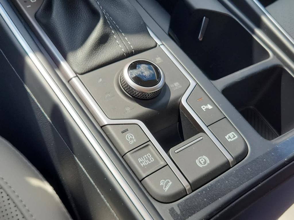 new 2025 Kia Sorento car, priced at $38,940