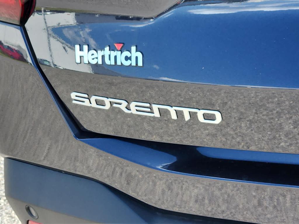 new 2025 Kia Sorento car, priced at $38,940