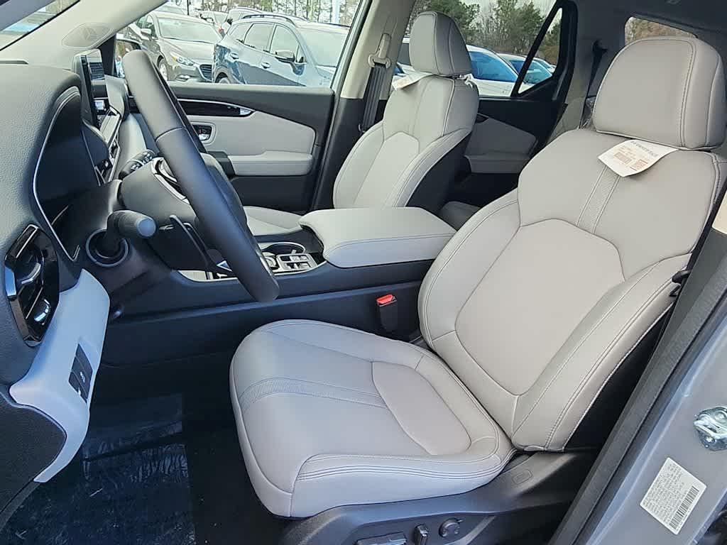 new 2025 Honda Pilot car, priced at $49,250