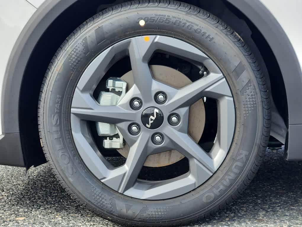 new 2025 Kia K4 car, priced at $24,960