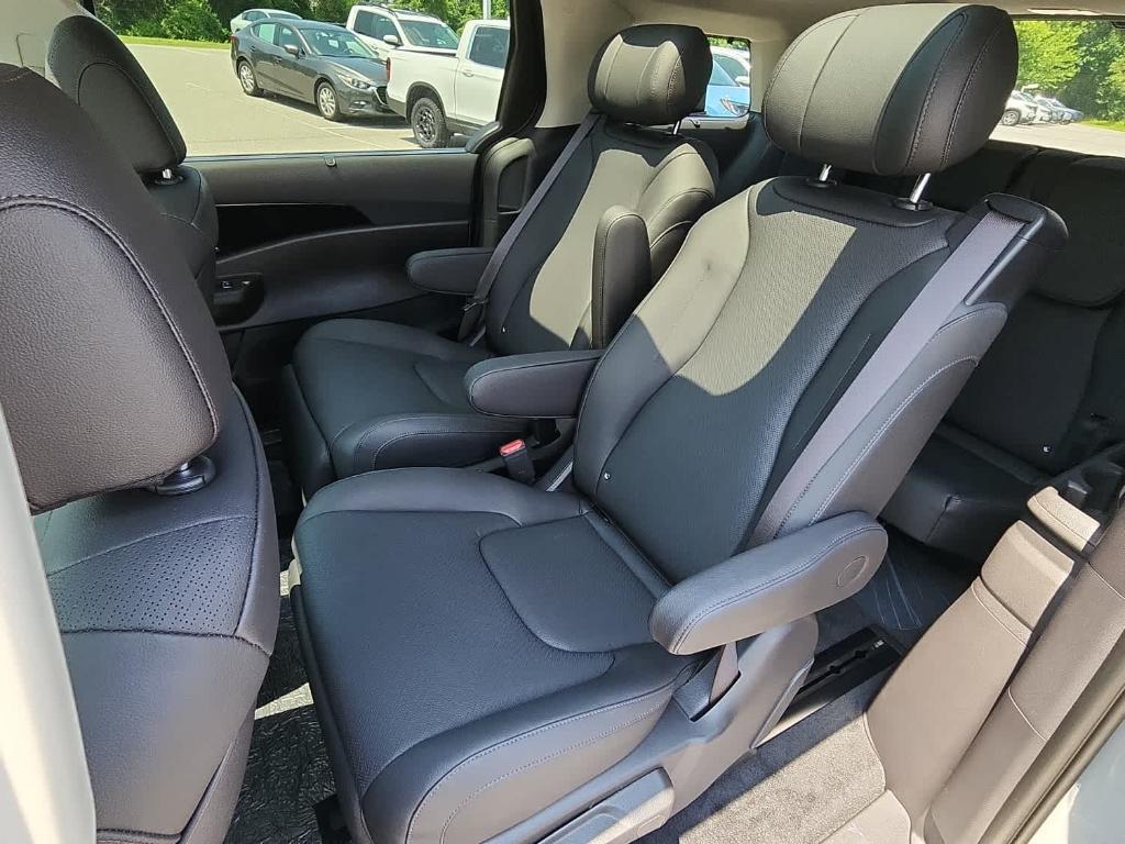 new 2026 Kia Carnival car, priced at $53,580