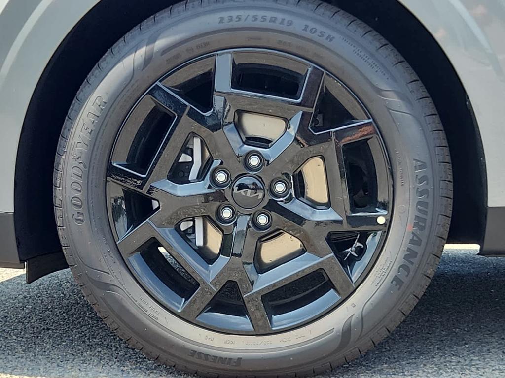 new 2026 Kia Carnival car, priced at $53,580
