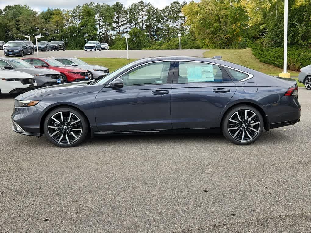 new 2025 Honda Accord Hybrid car, priced at $40,495