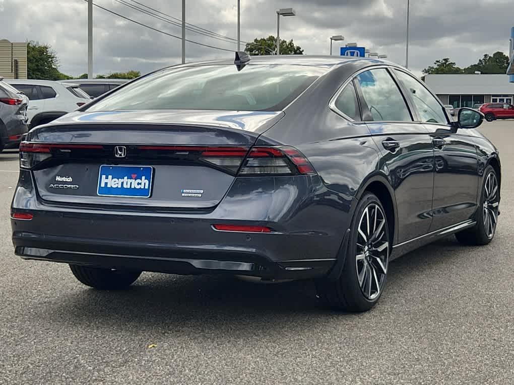 new 2025 Honda Accord Hybrid car, priced at $40,495