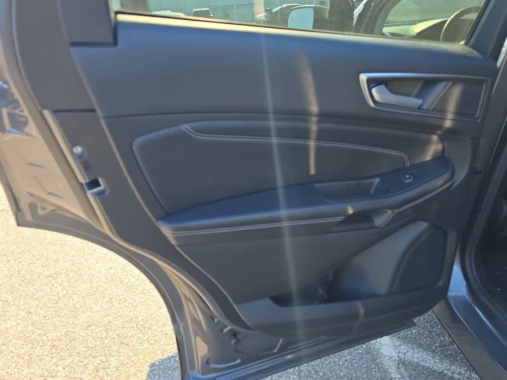 used 2022 Ford Edge car, priced at $16,278