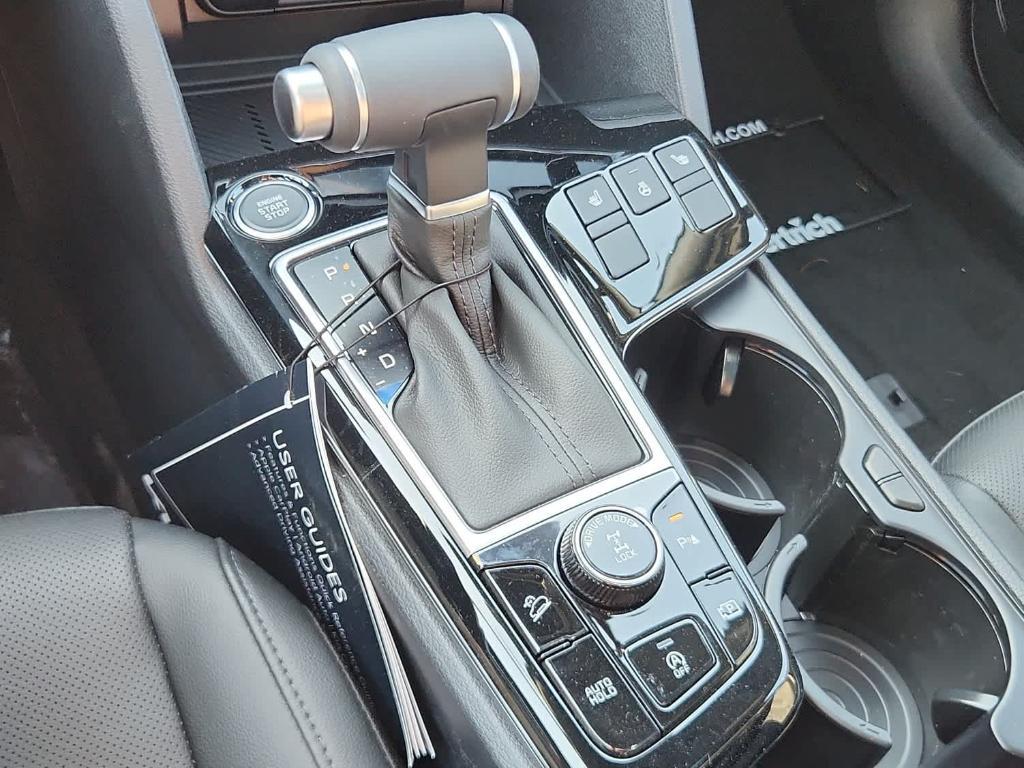 new 2025 Kia Sportage car, priced at $38,235