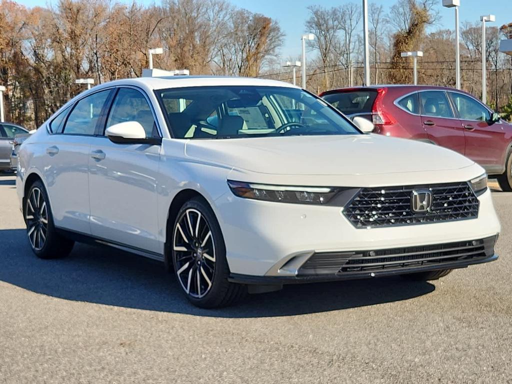 new 2025 Honda Accord Hybrid car, priced at $38,811