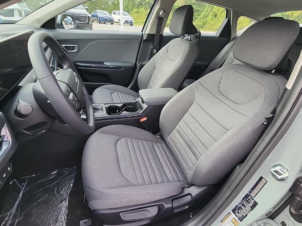 new 2025 Kia K4 car, priced at $25,565