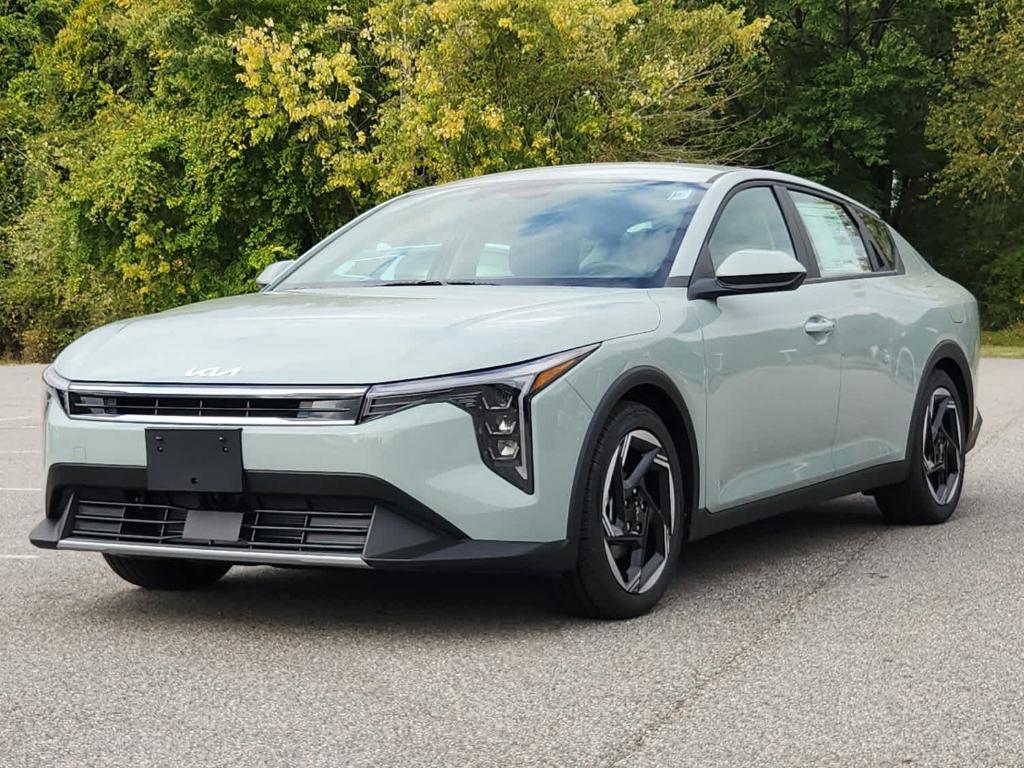 new 2025 Kia K4 car, priced at $25,565