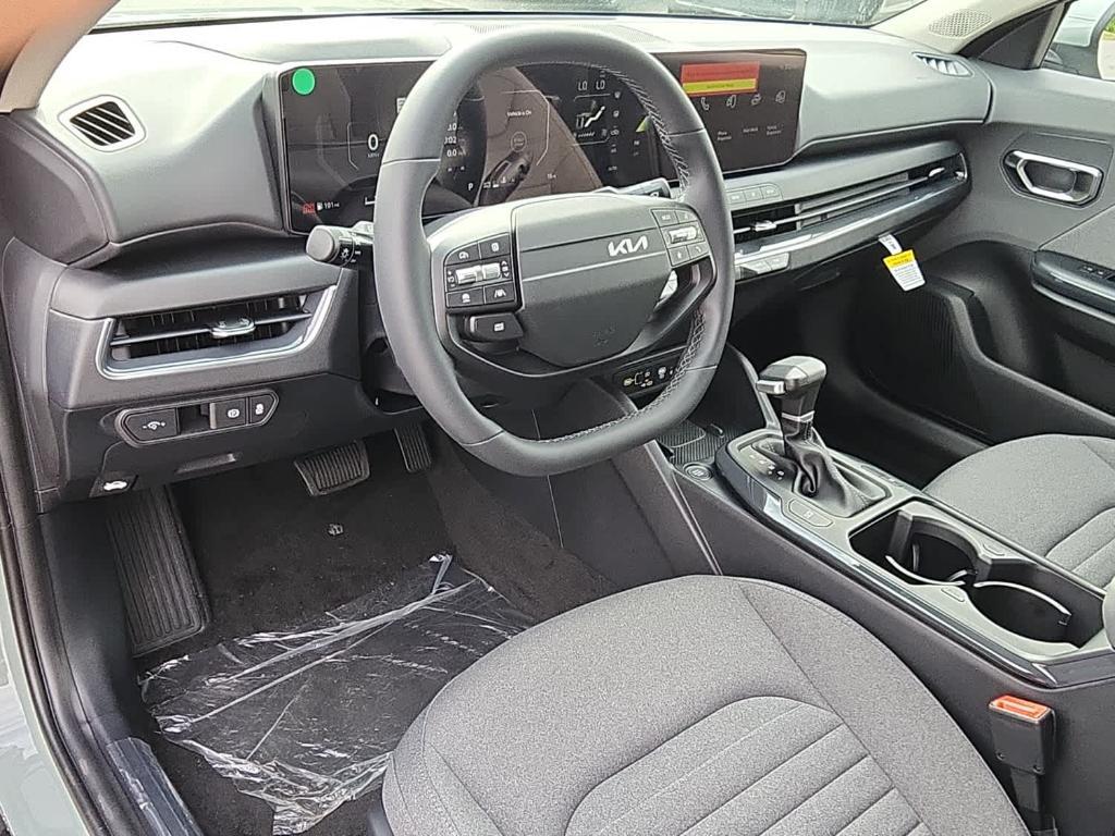new 2025 Kia K4 car, priced at $25,565