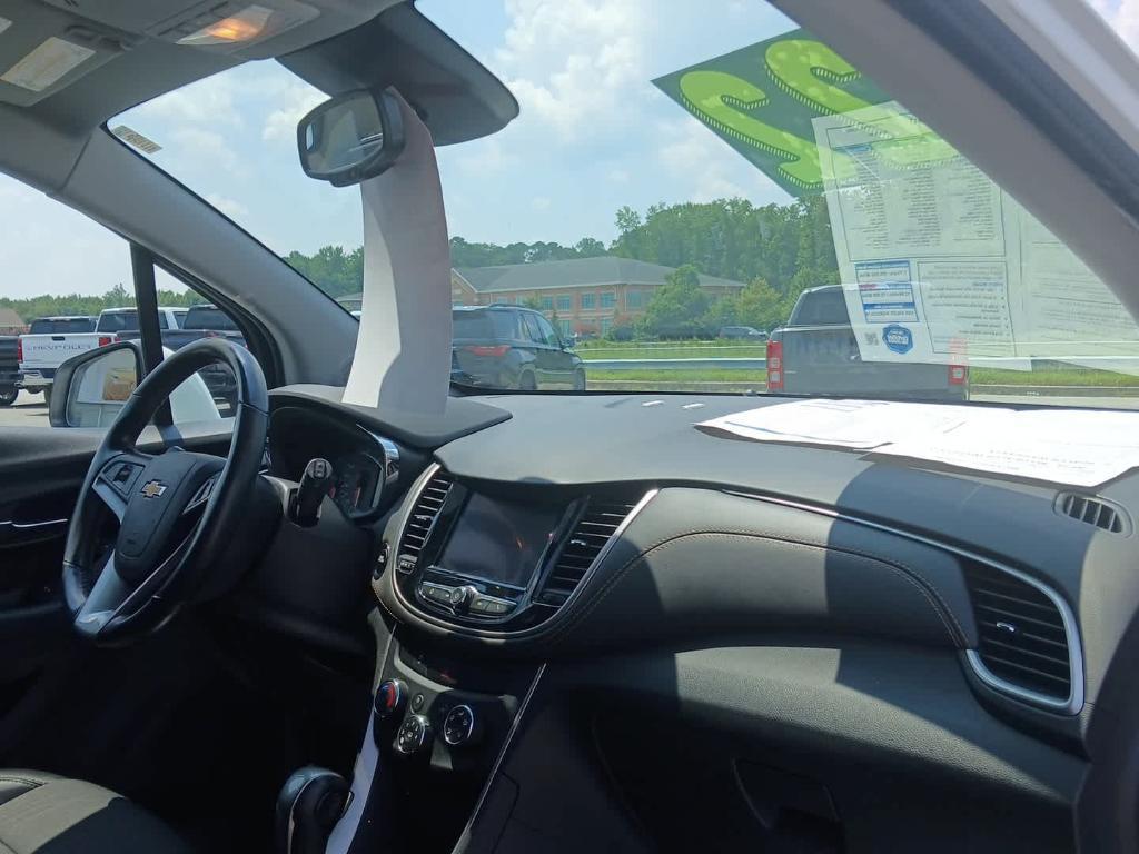 used 2022 Chevrolet Trax car, priced at $19,997