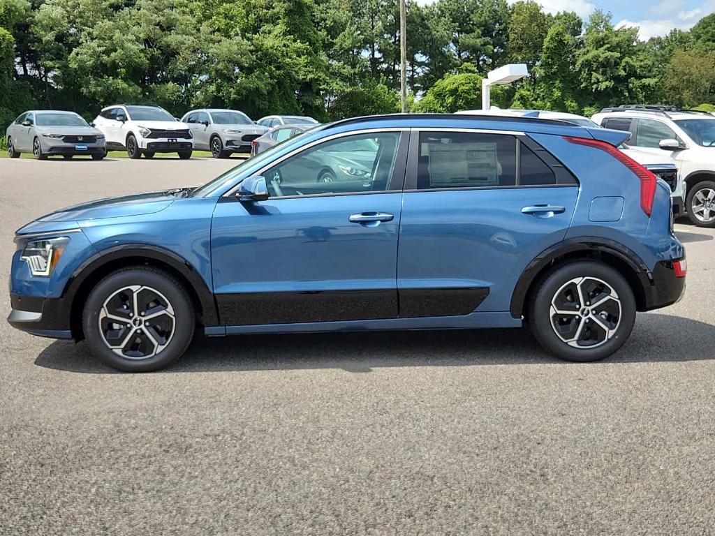 new 2025 Kia Niro car, priced at $34,560