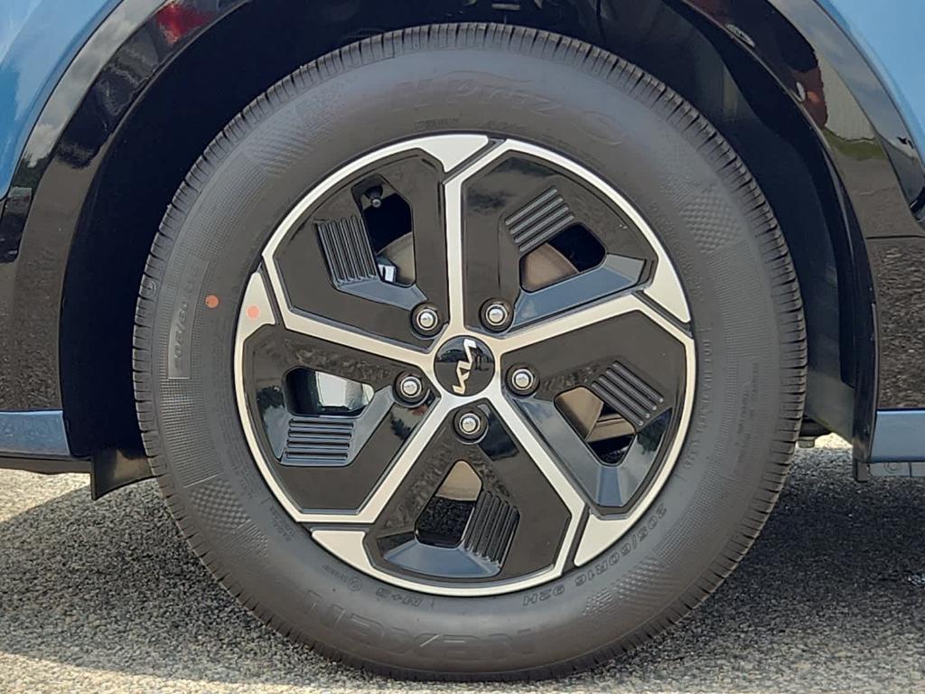 new 2025 Kia Niro car, priced at $34,560