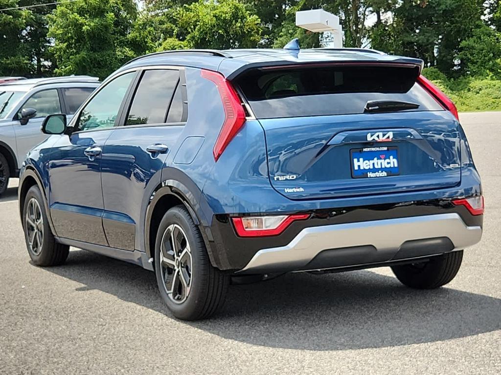 new 2025 Kia Niro car, priced at $34,560