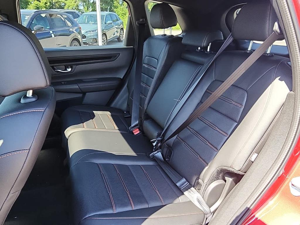 new 2026 Honda CR-V Hybrid car, priced at $42,075