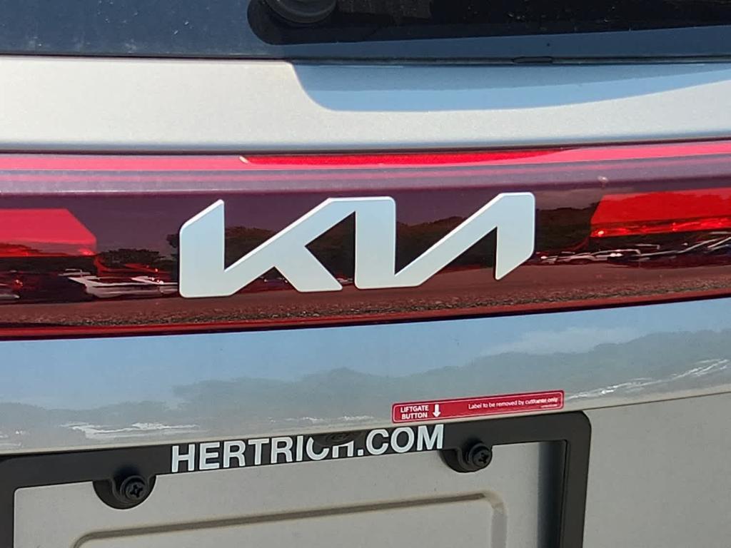 new 2025 Kia Seltos car, priced at $26,275