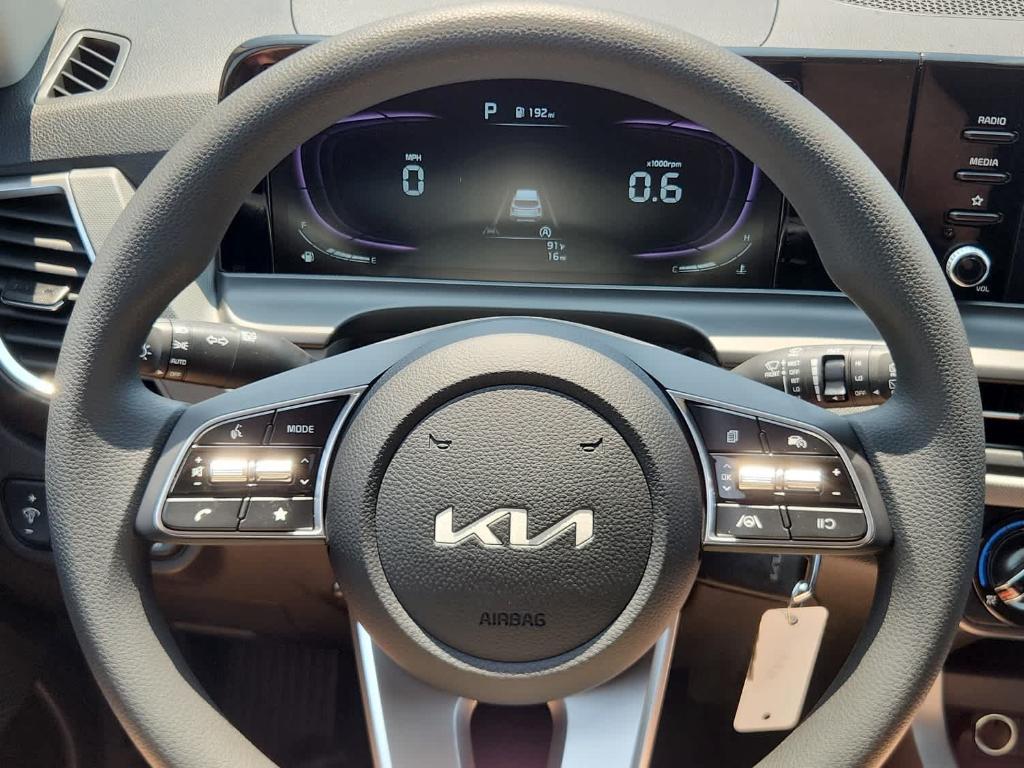 new 2025 Kia Seltos car, priced at $26,275