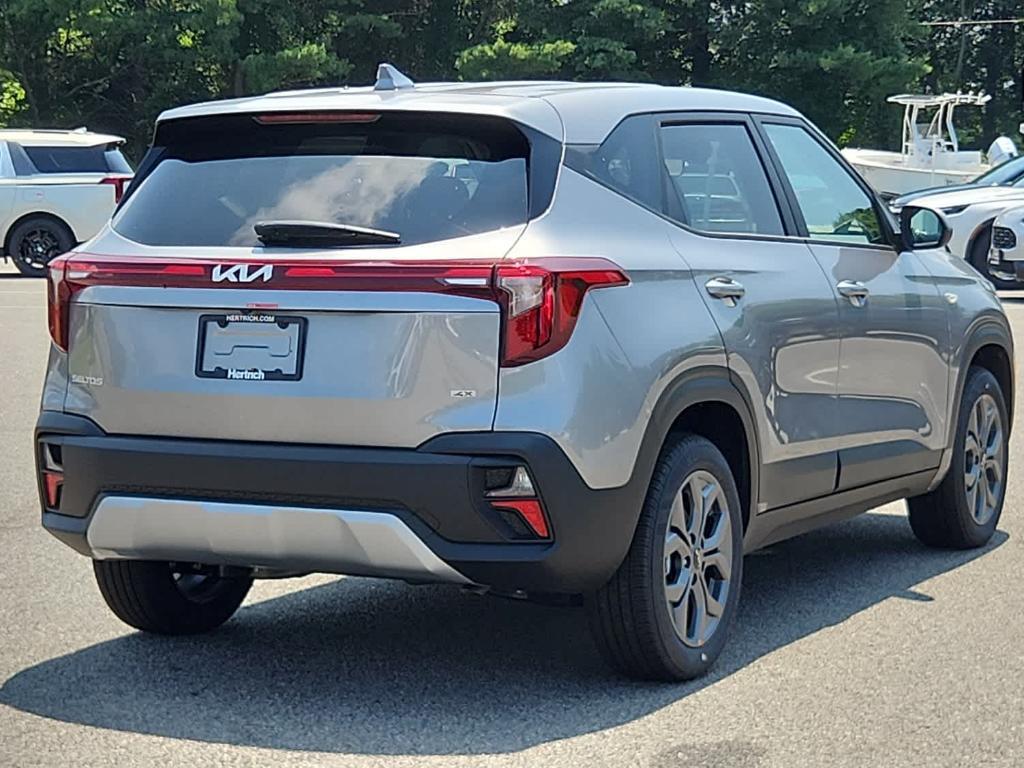new 2025 Kia Seltos car, priced at $26,275