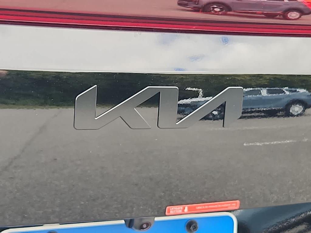new 2026 Kia Carnival car, priced at $49,285