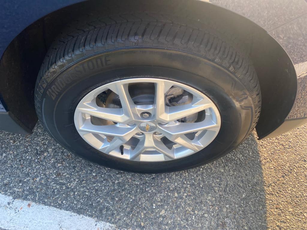 used 2022 Chevrolet Equinox car, priced at $23,487