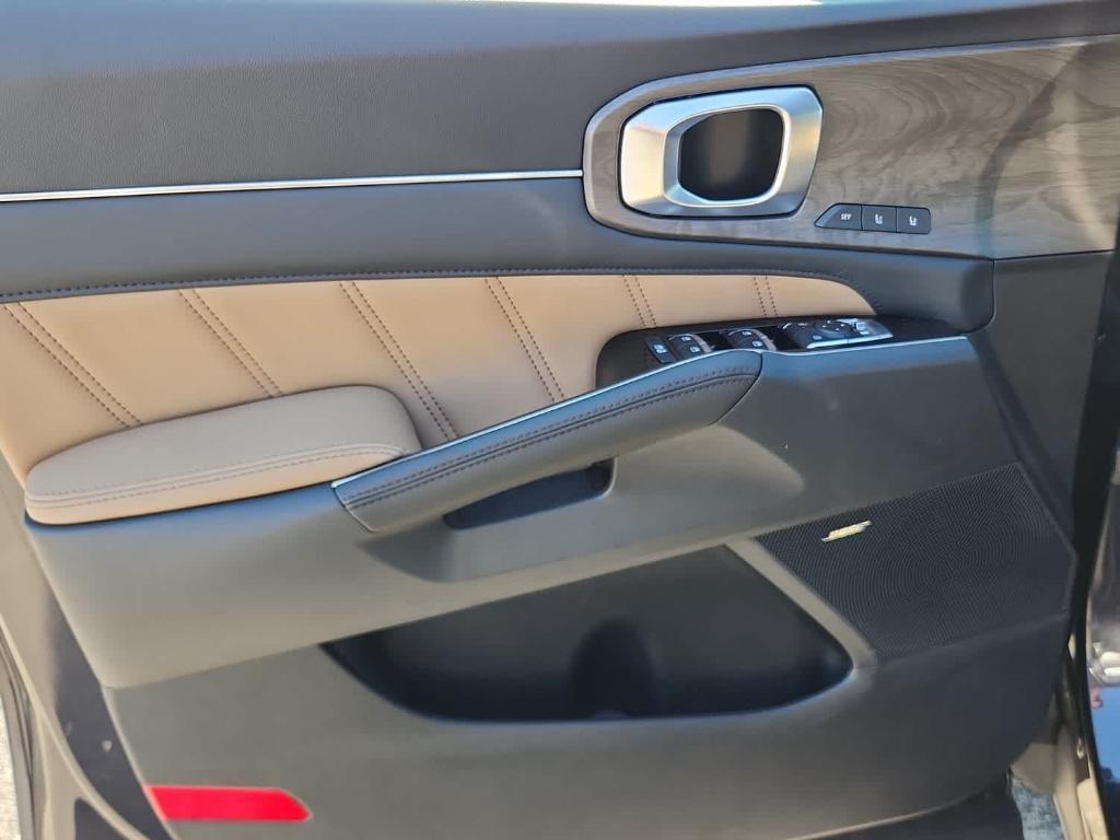 new 2025 Kia Sorento car, priced at $48,325