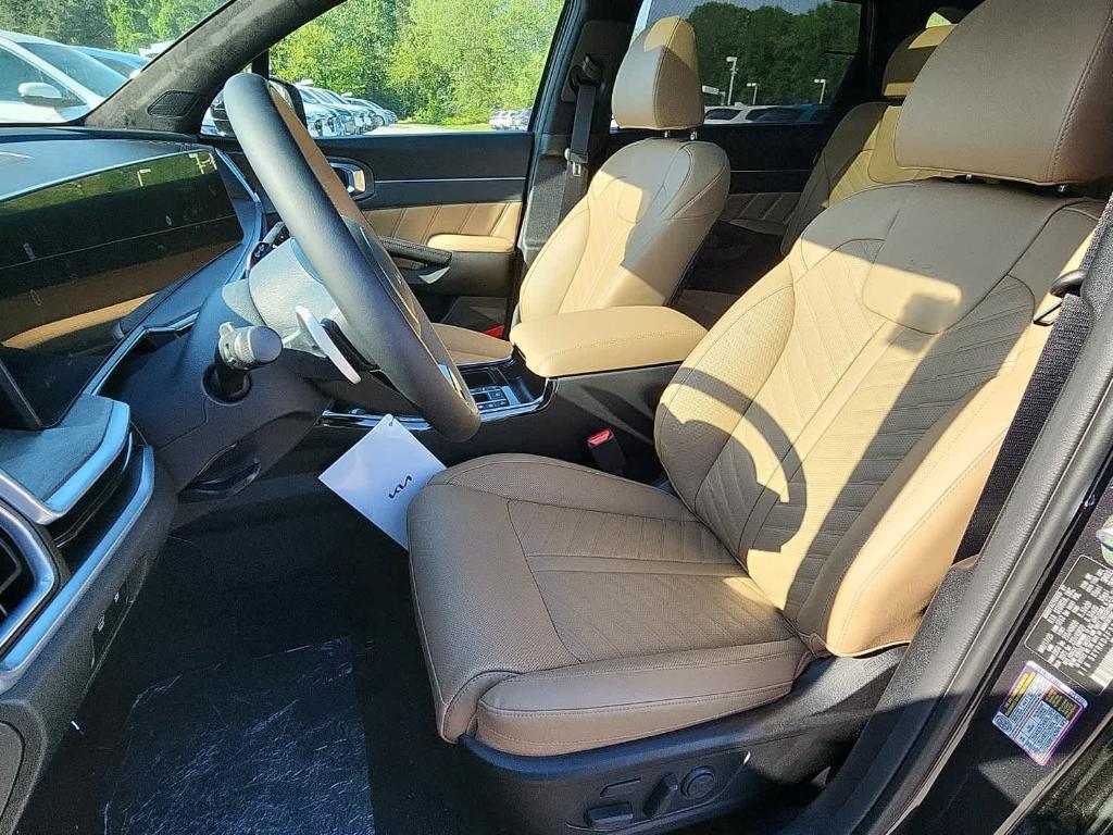 new 2025 Kia Sorento car, priced at $48,325