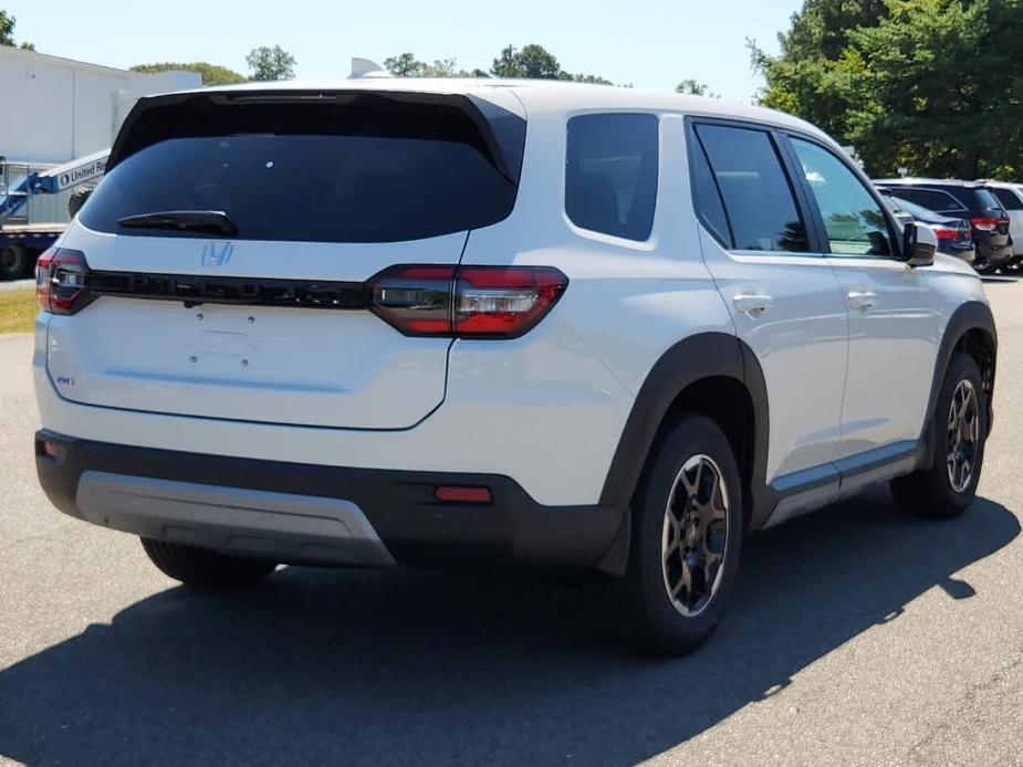 new 2025 Honda Pilot car, priced at $47,800