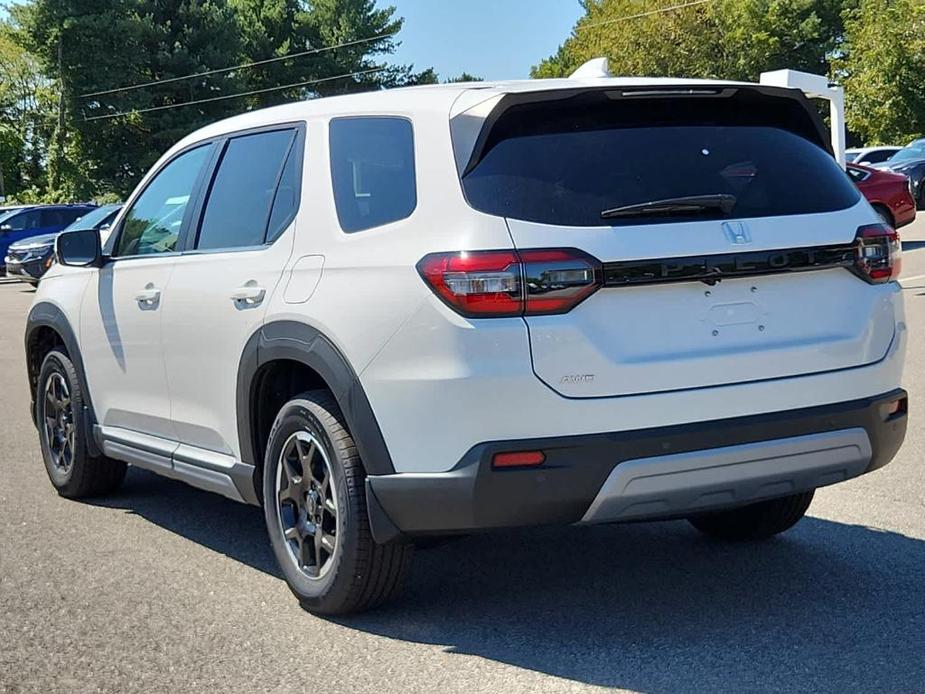 new 2025 Honda Pilot car, priced at $49,800