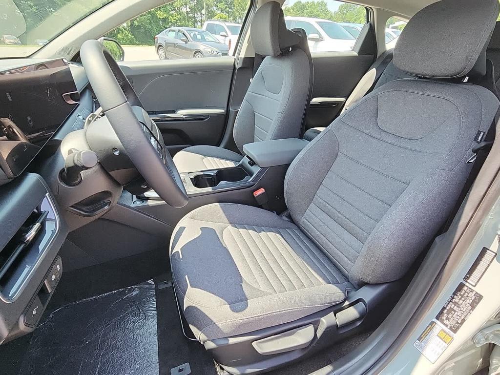new 2025 Kia K4 car, priced at $25,415