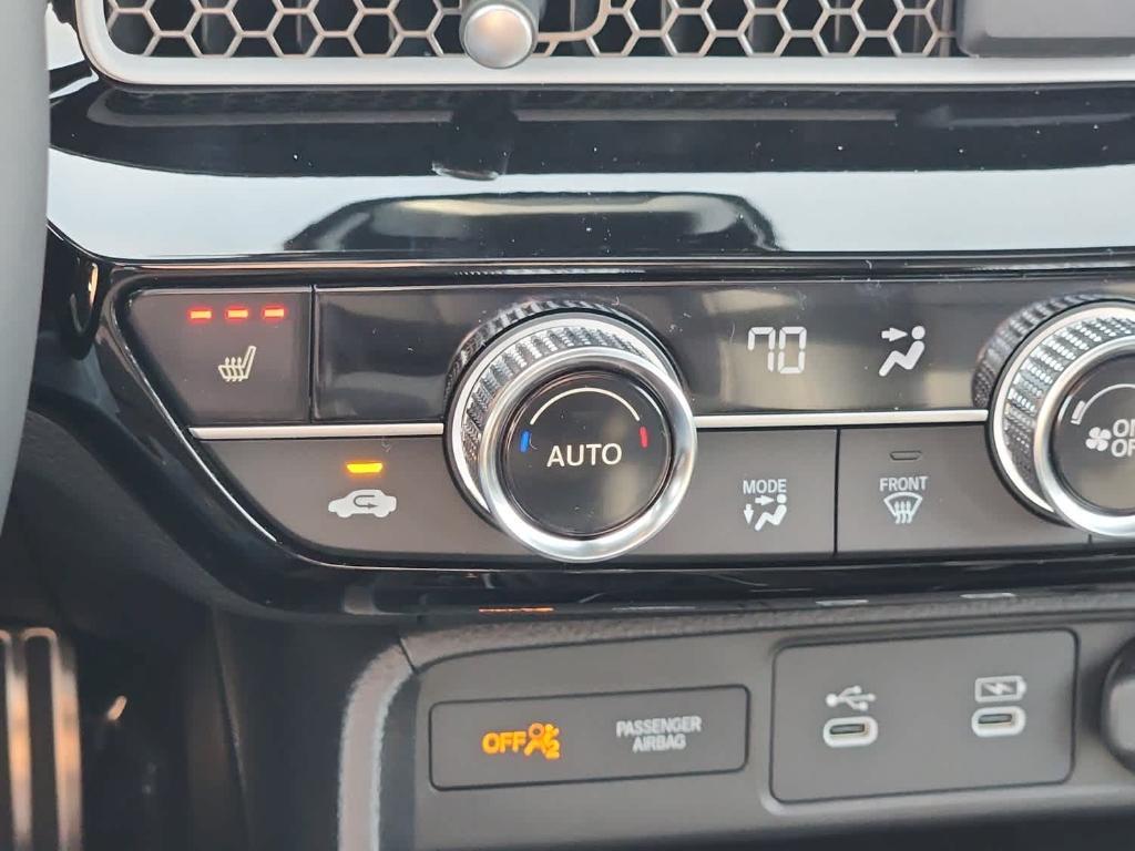 new 2026 Honda Civic Hybrid car, priced at $33,490