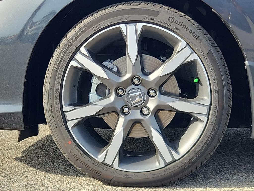 new 2026 Honda Civic Hybrid car, priced at $33,490