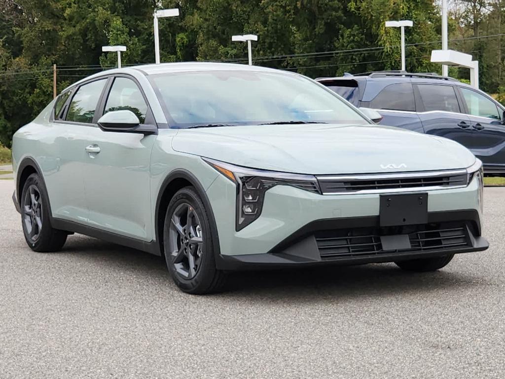 new 2025 Kia K4 car, priced at $24,375
