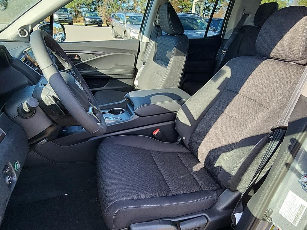 new 2025 Honda Ridgeline car, priced at $41,545