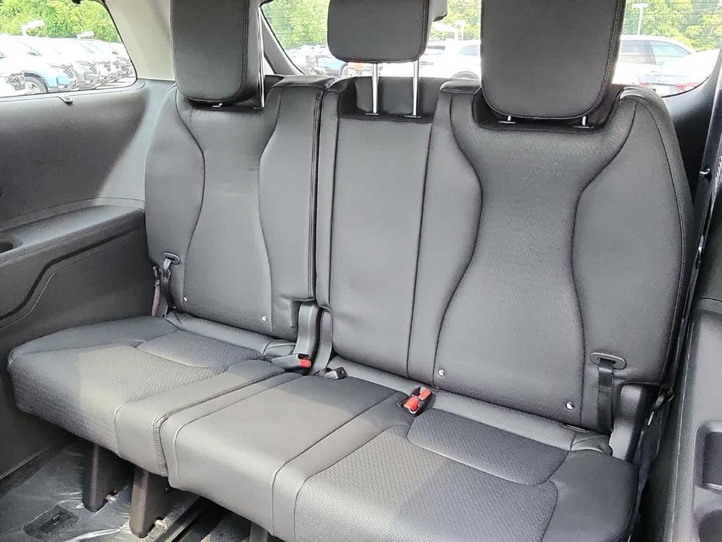 new 2026 Kia Carnival car, priced at $52,790