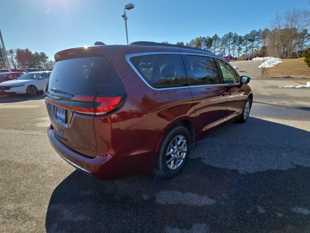 used 2021 Chrysler Pacifica car, priced at $21,487