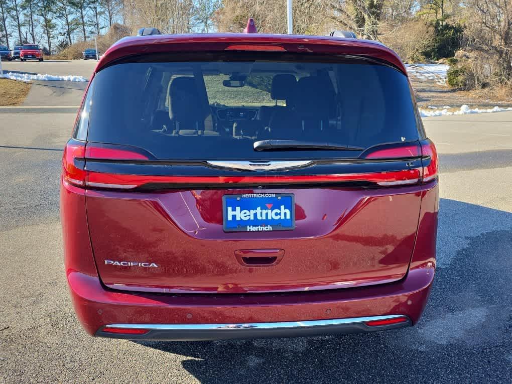 used 2021 Chrysler Pacifica car, priced at $21,487