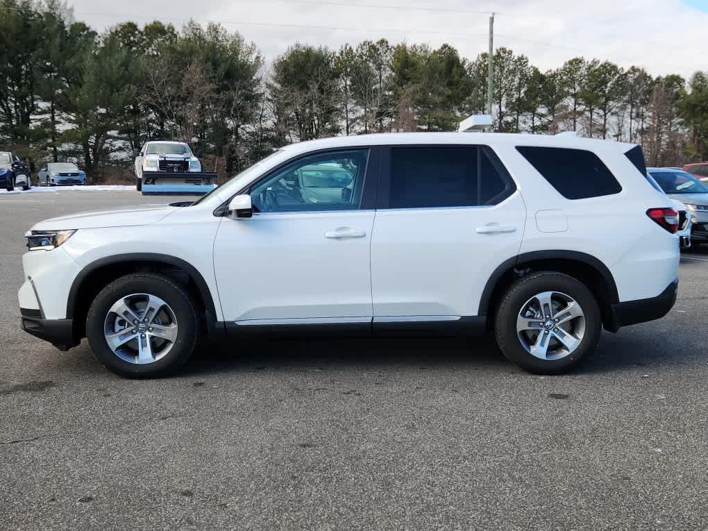 new 2025 Honda Pilot car, priced at $47,450