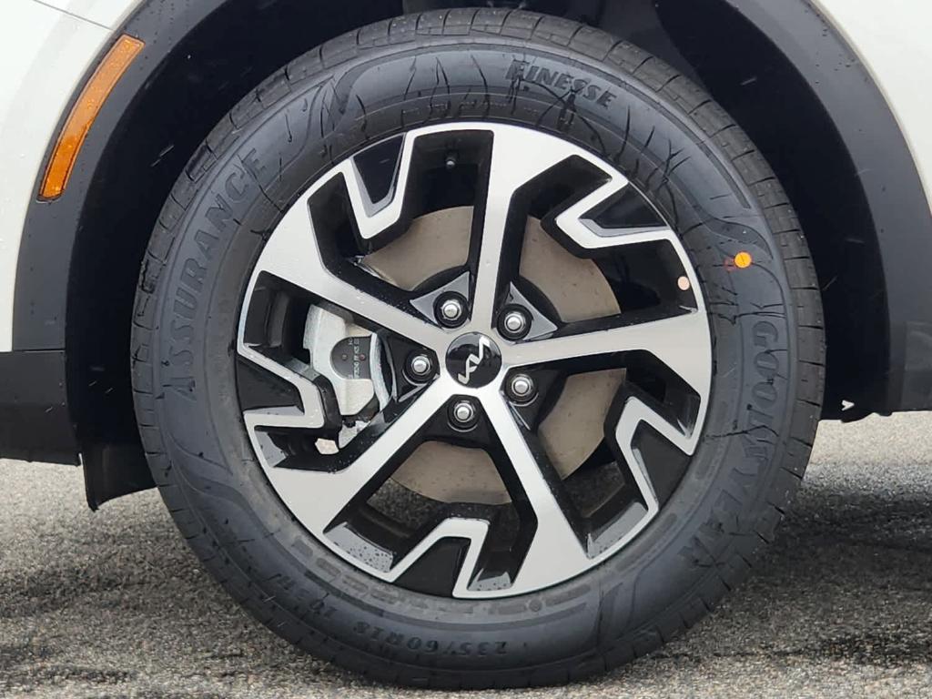 new 2025 Kia Sportage Hybrid car, priced at $36,055