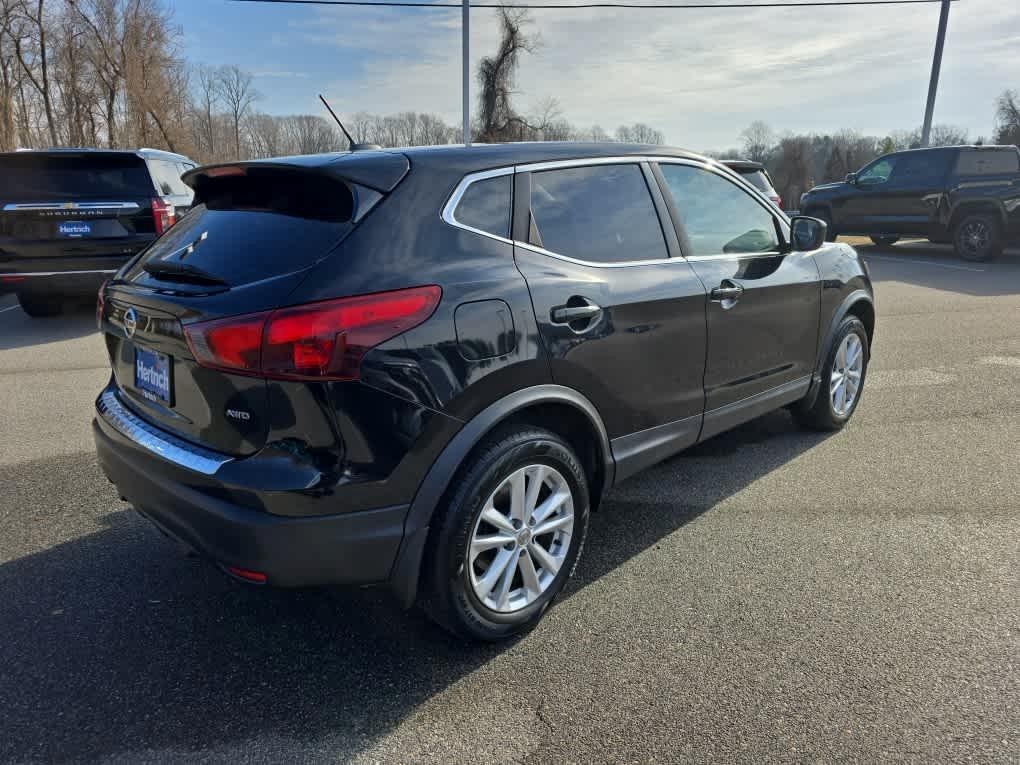 used 2018 Nissan Rogue Sport car, priced at $13,997