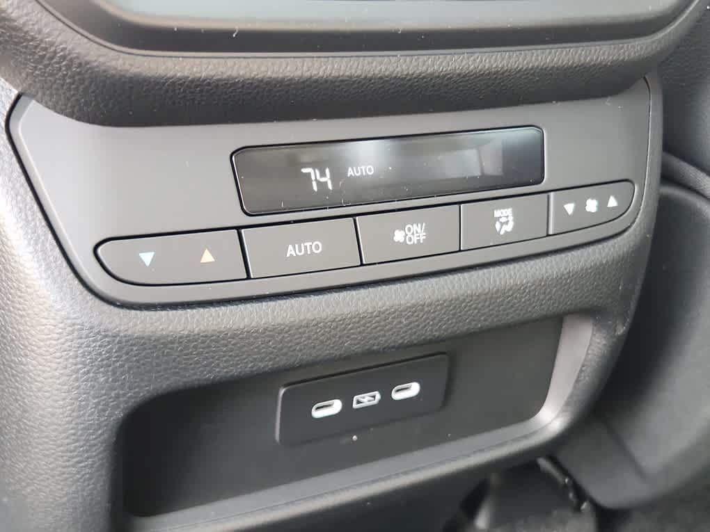 new 2025 Honda Pilot car, priced at $51,550