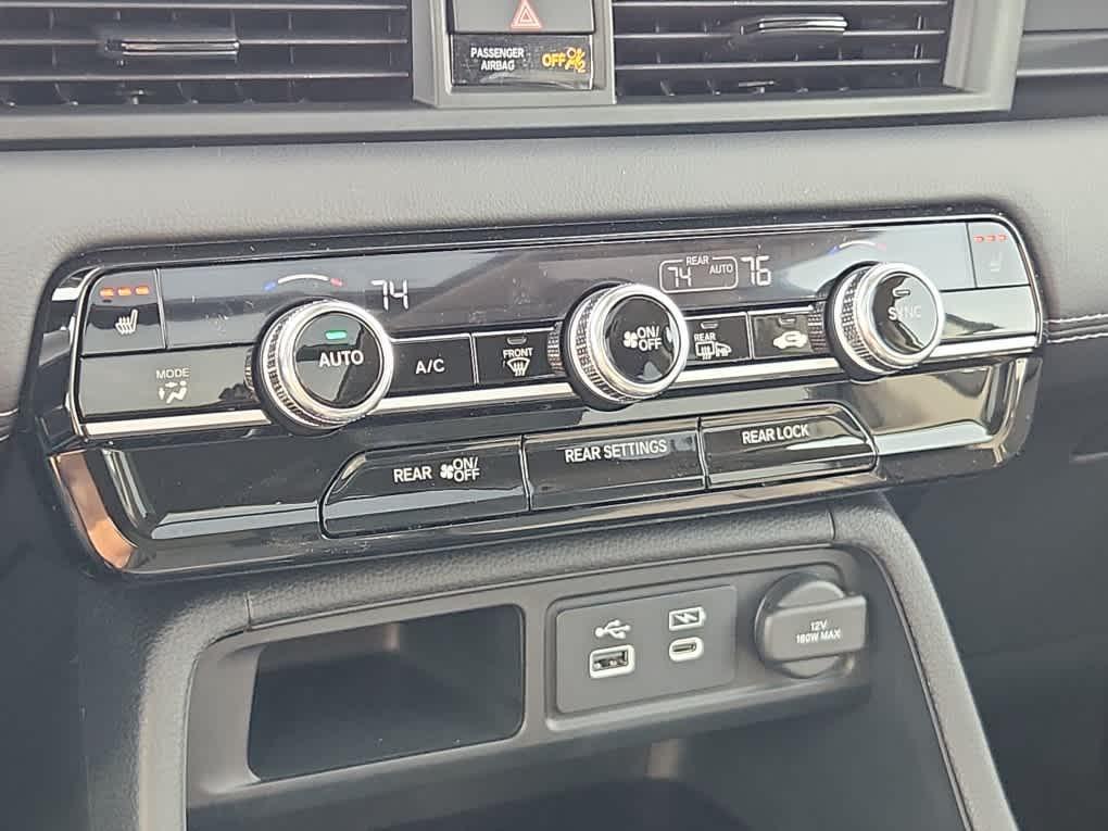 new 2025 Honda Pilot car, priced at $51,550