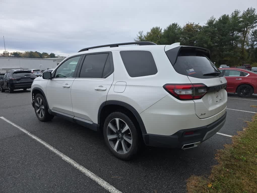 used 2023 Honda Pilot car, priced at $37,498