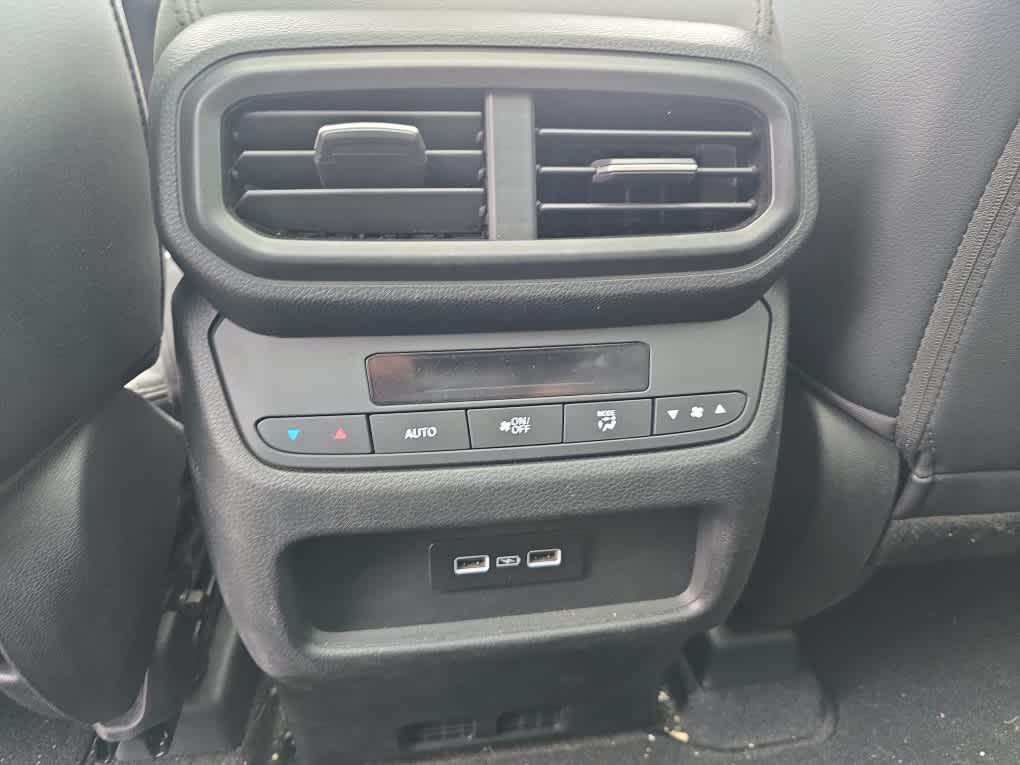 used 2023 Honda Pilot car, priced at $37,498