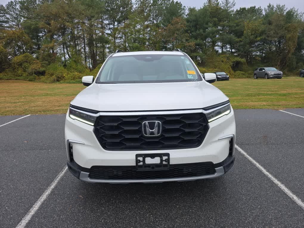 used 2023 Honda Pilot car, priced at $37,498