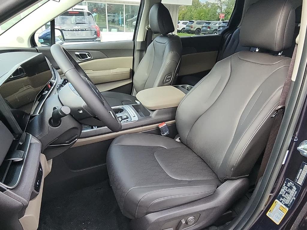 new 2026 Kia Carnival car, priced at $42,920
