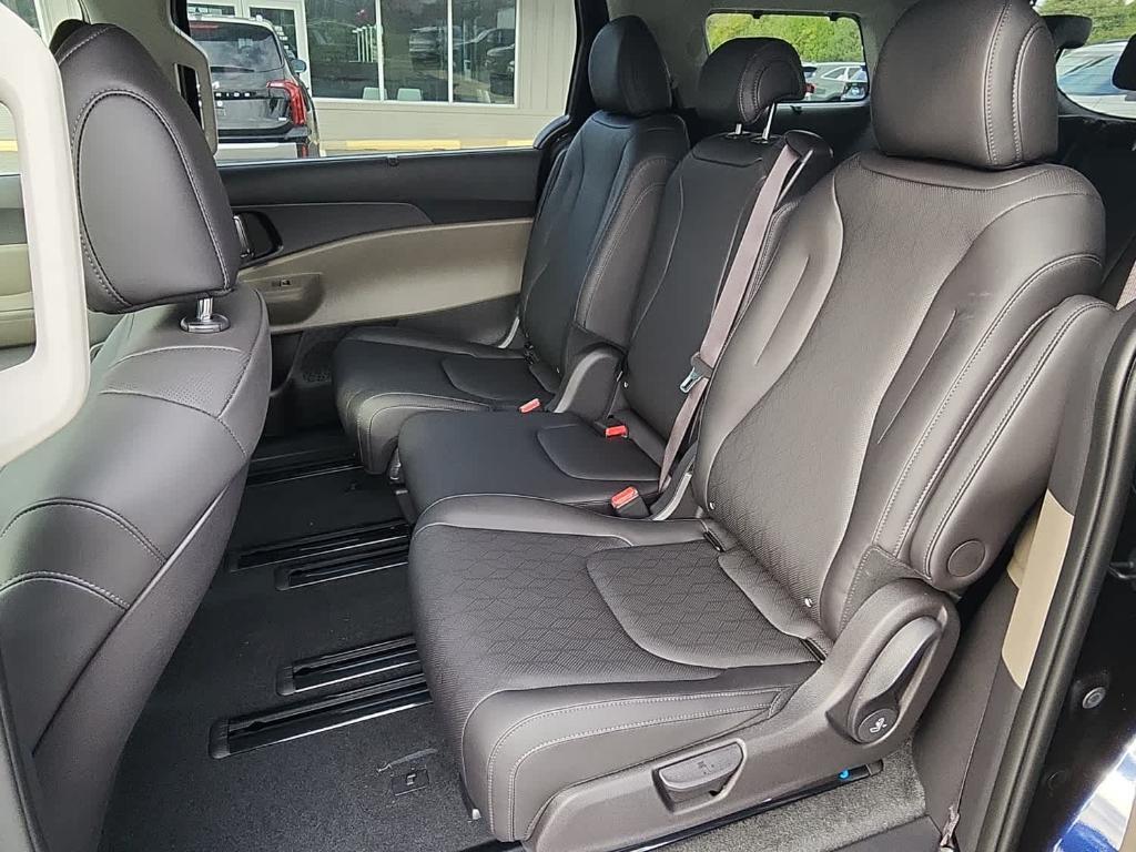 new 2026 Kia Carnival car, priced at $42,920