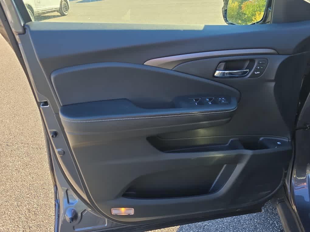 used 2021 Honda Ridgeline car, priced at $32,278