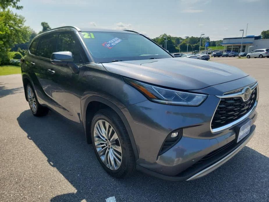 used 2021 Toyota Highlander car, priced at $40,879