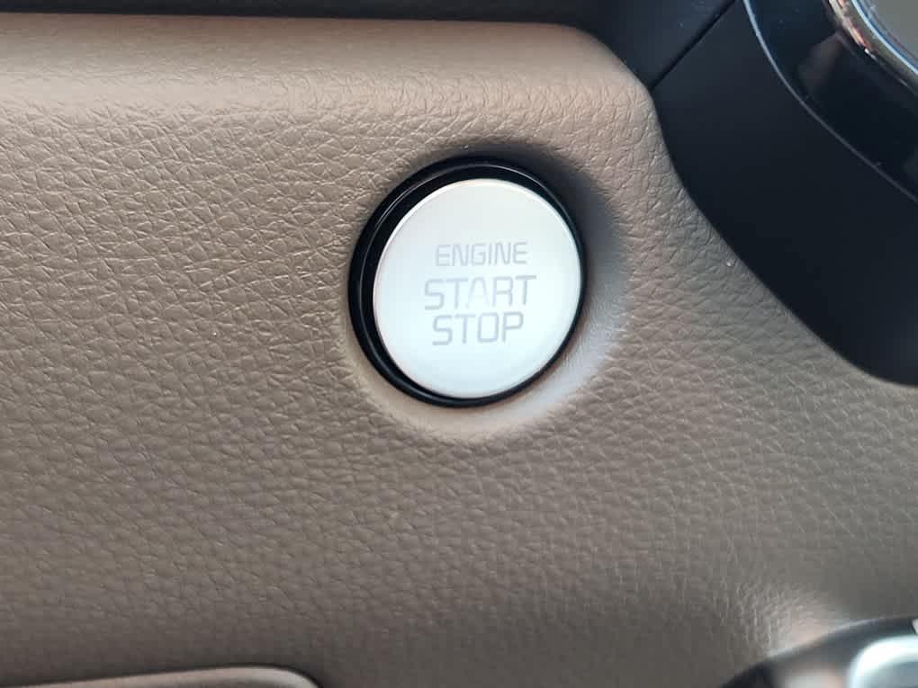 new 2025 Kia Carnival car, priced at $43,195